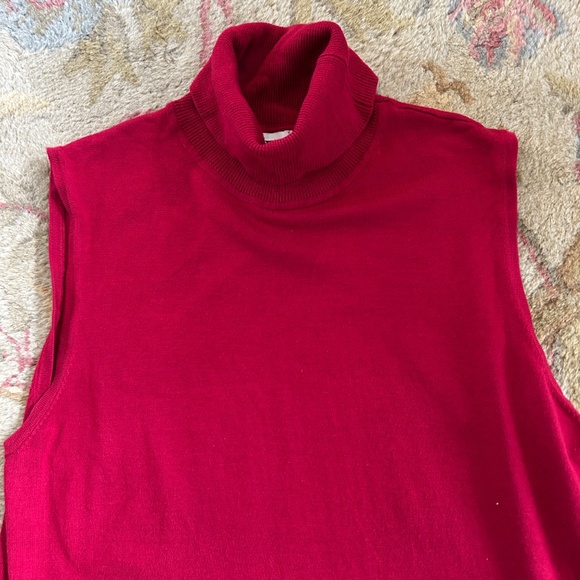 Anne Klein Ribbed Turtleneck Sleeveless Knit Top – Size Large – Rich Red – EUC - Picture 2 of 4
